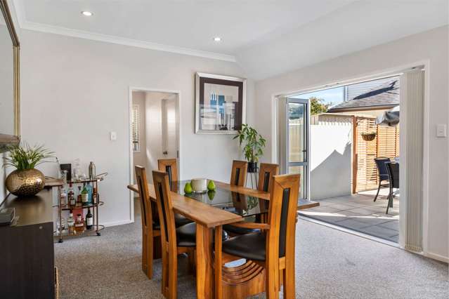 1 Thornton Green Karaka_2