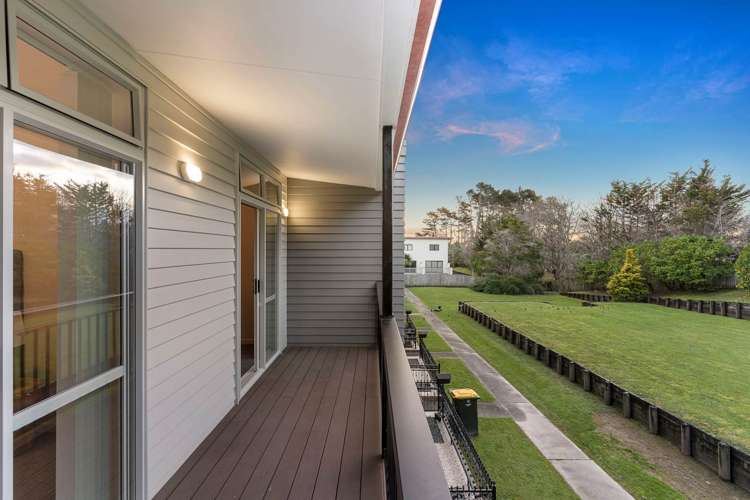 16/44 Carlos Drive Flat Bush_19