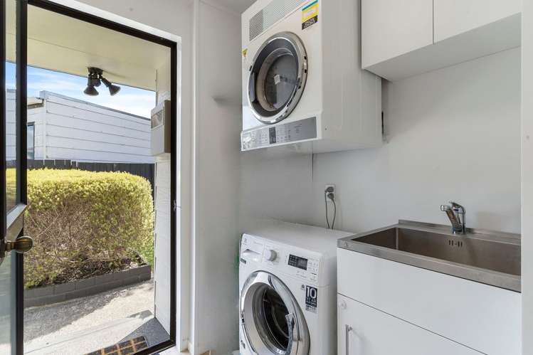 2/63A Colwill Road Massey_12