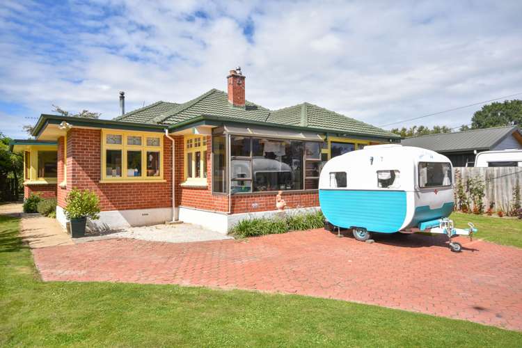 31 Holyhead Street Outram_1