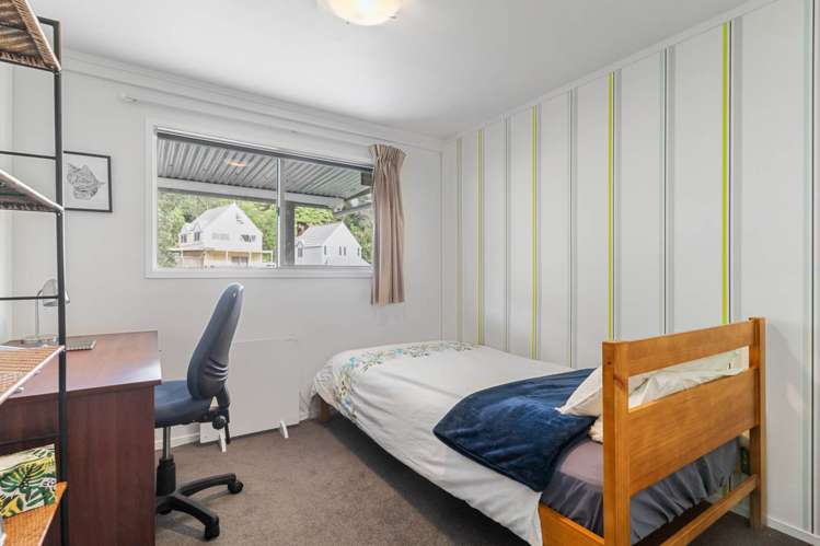 25 Sispara Place Beach Haven_14