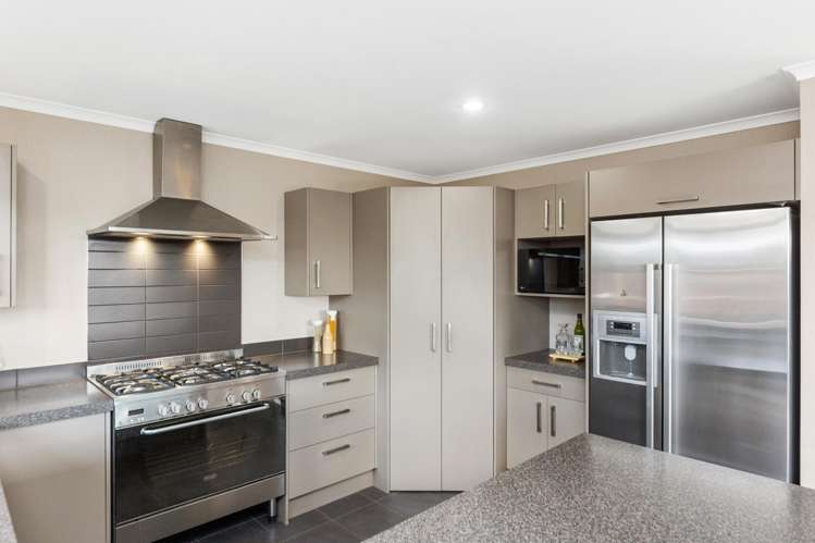 7 Medallion Court Kelvin Grove_10