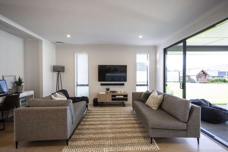 13 Baxter Michael Crescent Cambridge_5