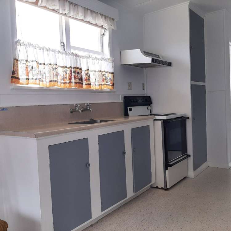 95 Hillsborough Road 1687_4