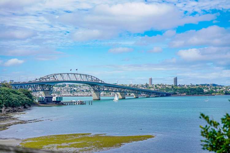 96 & 96A Queen Street Northcote Point_28