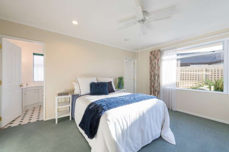 57 Starveall Street Brightwater_7