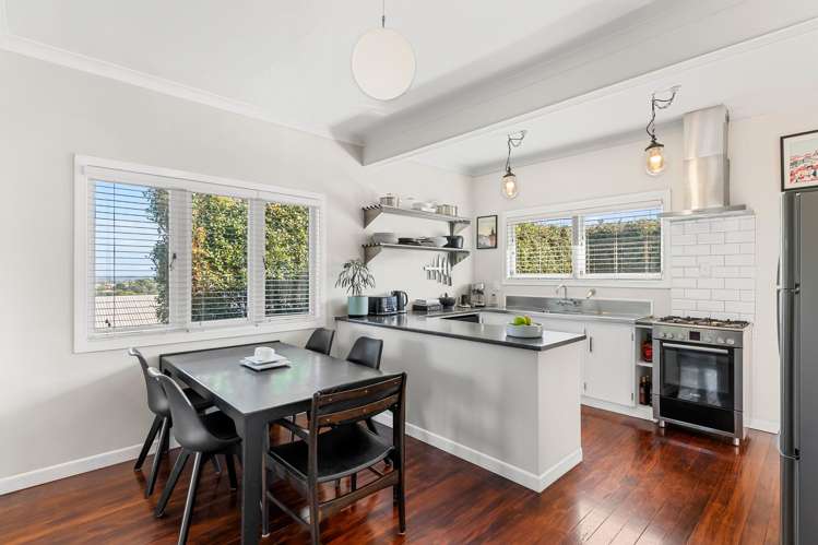 8 Viewland Avenue Onehunga_12