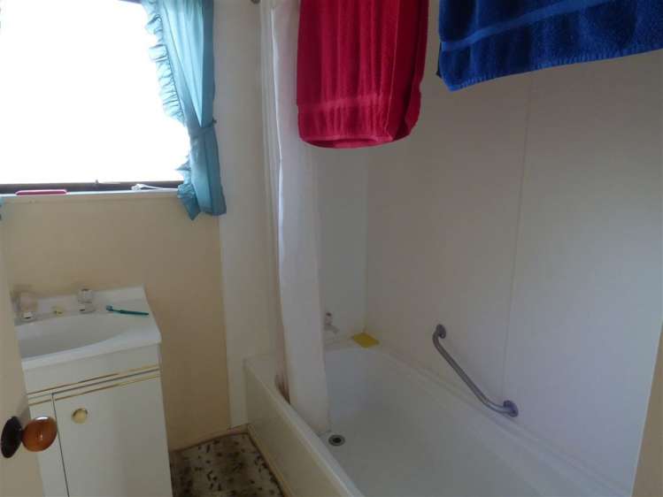 50b Lanark Street Balclutha_10