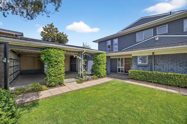 14 Davita Place Farm Cove_34