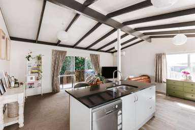 121 Eversham Road_4