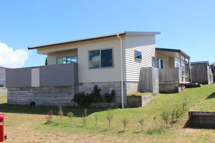 153 The Fairway Matarangi_16