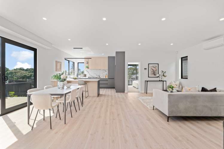 2 Lingham Crescent Torbay_2