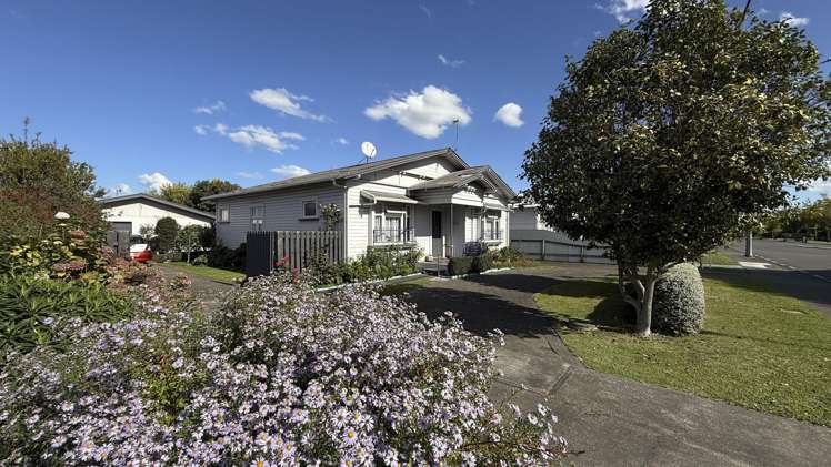 302 Willowpark Road South Hastings_11