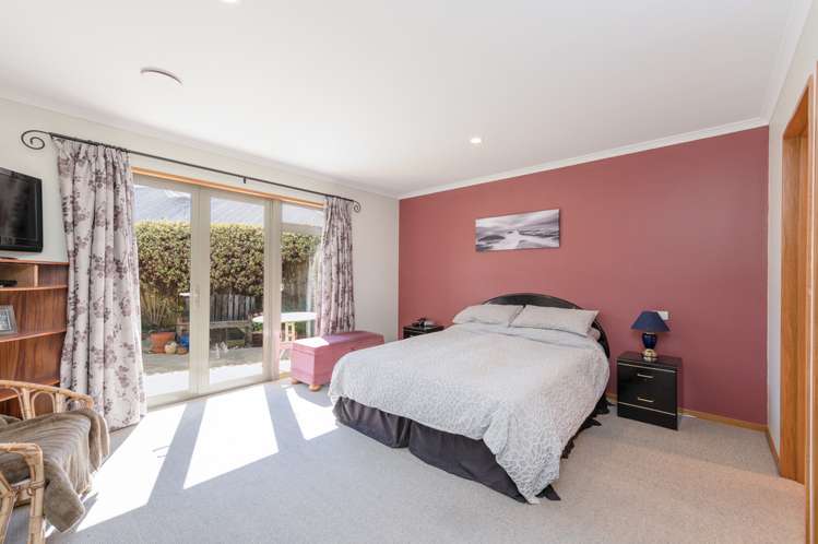 32 Saint James Avenue Richmond_9