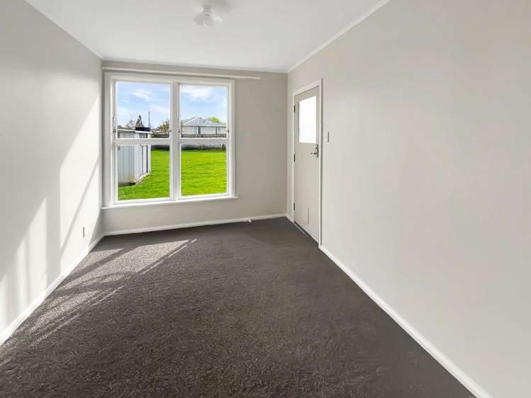 34 Devon Crescent Bulls_3