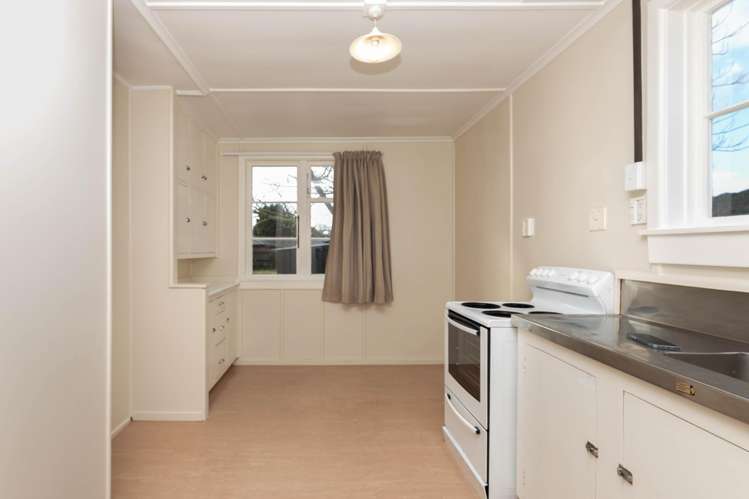 18 Conlon Street Reefton_2