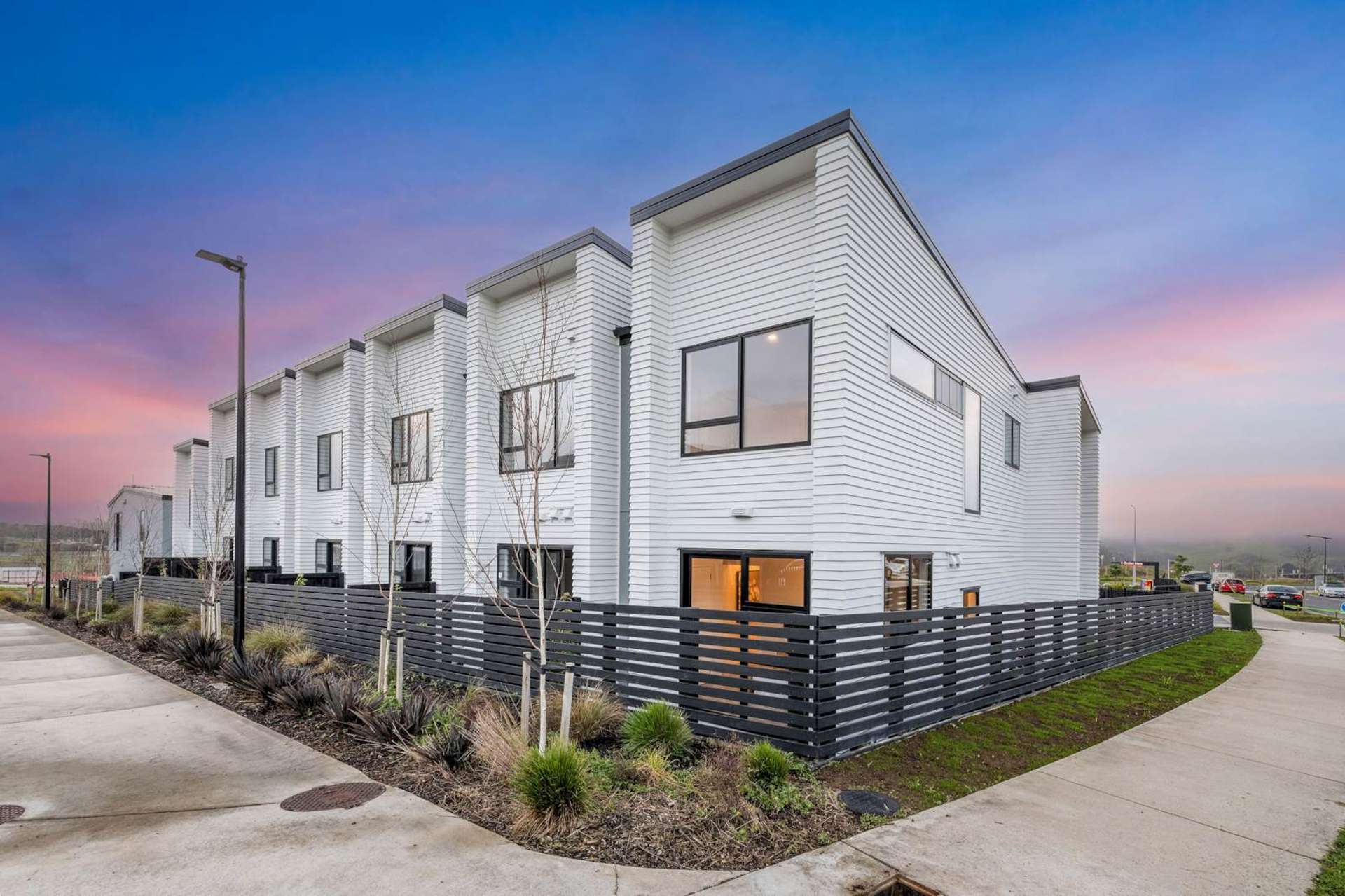 Unit 4 /16 Clara Road Silverdale_0