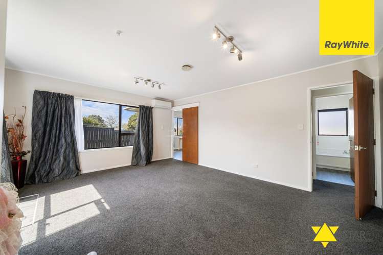 2/35 Buscomb Avenue Henderson_5