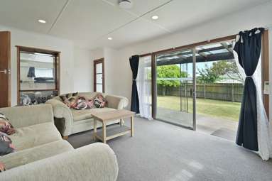 1105 Cunningham Crescent_3