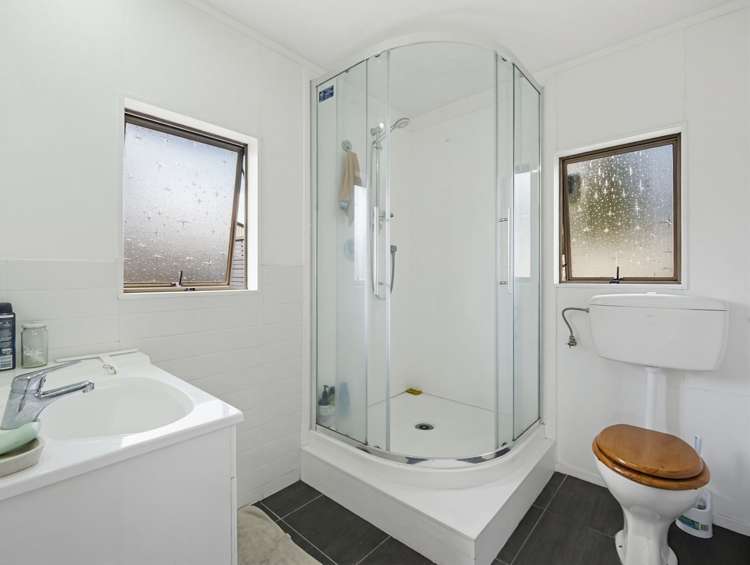 2/1 Glengarry Place Lake Taupo_15