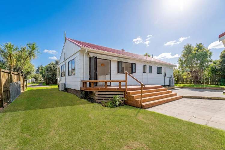 110 Kenwood Drive Matarangi_11