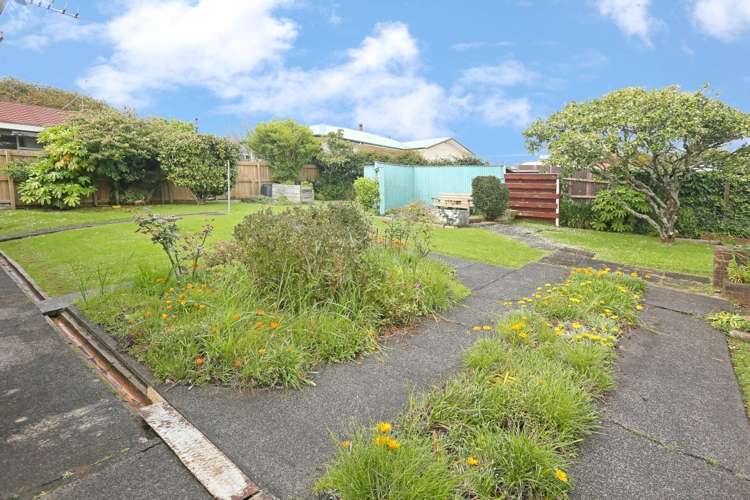 2/71 Royal View Road Te Atatu South_15