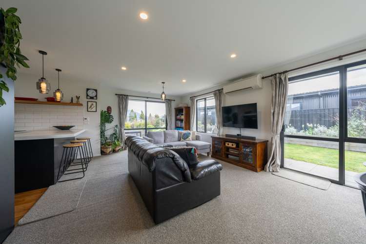 15 Orbell Crescent Te Anau_5