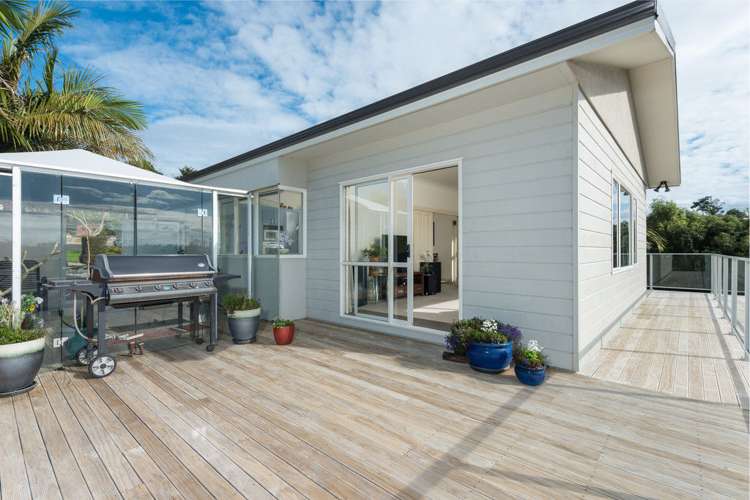 6 Greenstone Way Hairini_15