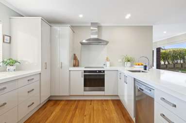 20 Les Fisher Place_3