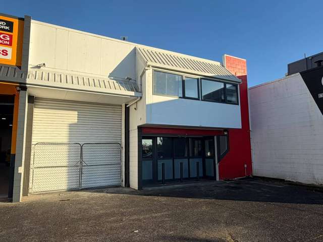 B/7 Waipareira Avenue Henderson North_3