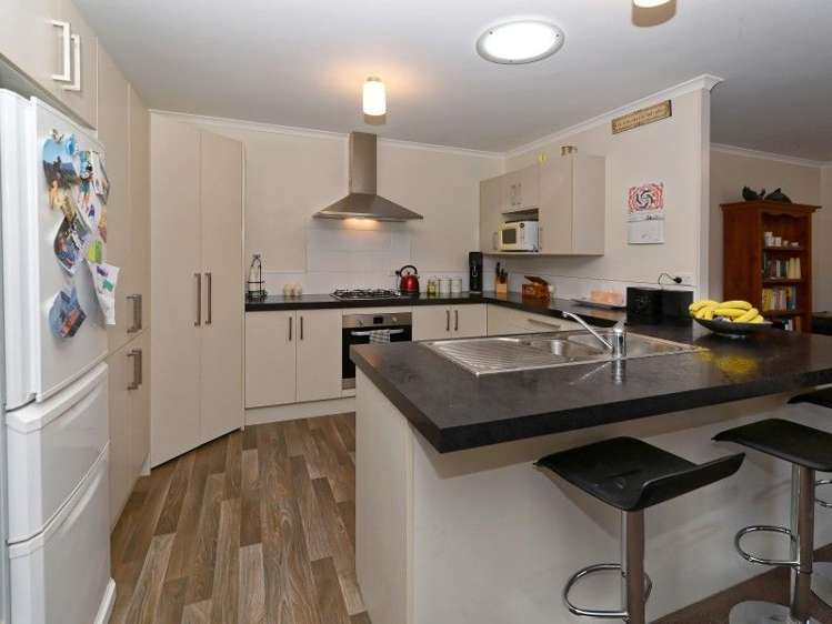 9 Sinead Court Grandview Heights_5