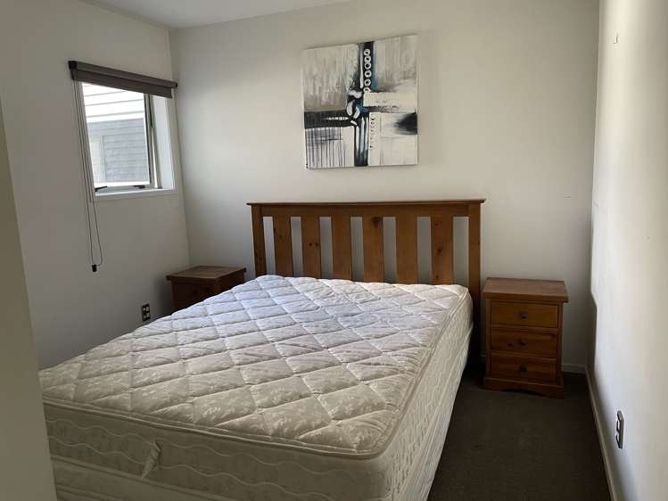 2d Lytton Street Victoria_8