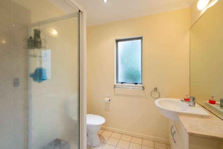 36/305 Evans Bay Parade Hataitai_10