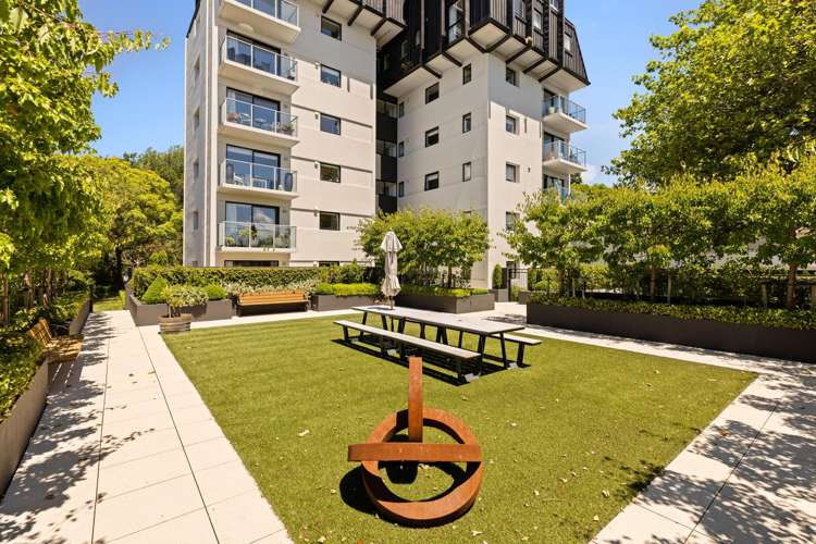 401/18 Carlton Mill Road Merivale_19