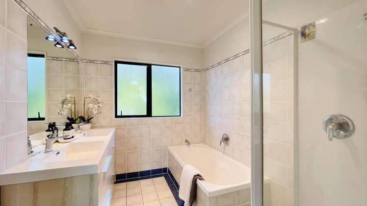 1266 New North Road Avondale_8