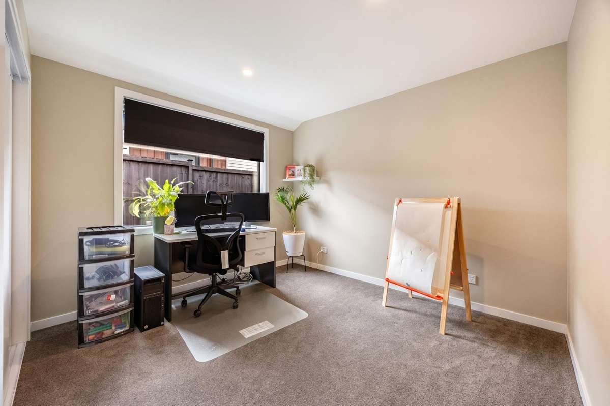 32 Siren Street_4