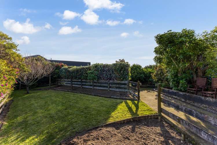 1 Stoneleigh Grove Paraparaumu_25
