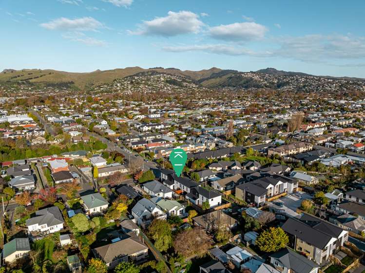 2/3 Humboldt Street Sydenham_26