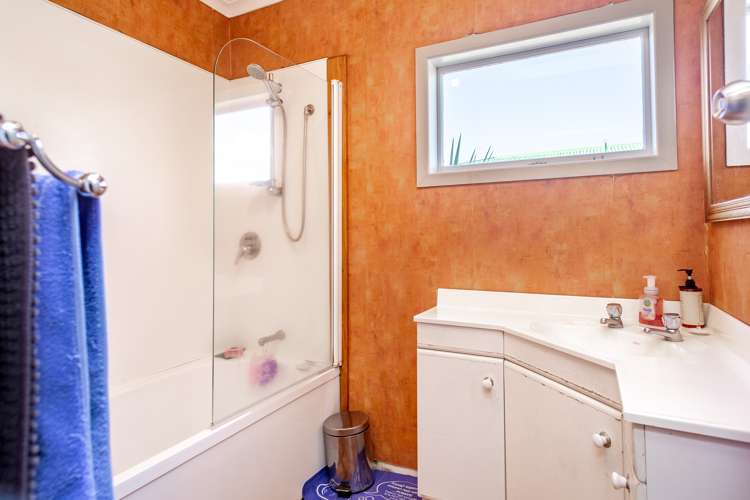 5 Irvine Street Frankton_13