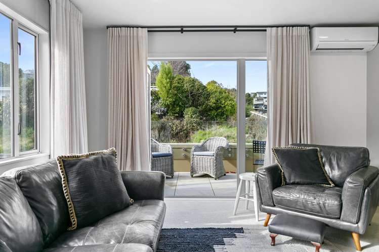 9/208A Lake Terrace_4