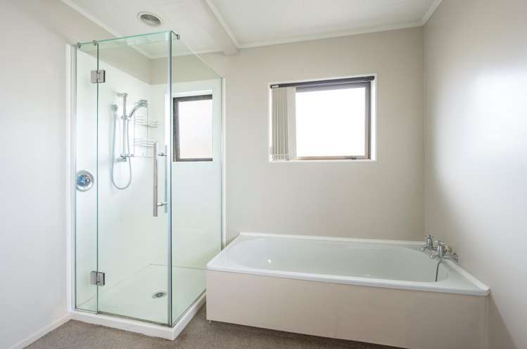 2/18 Ranui Road Stoke_11