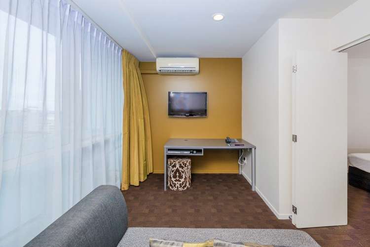 1305/10 Waterloo Quadrant Auckland Central_9