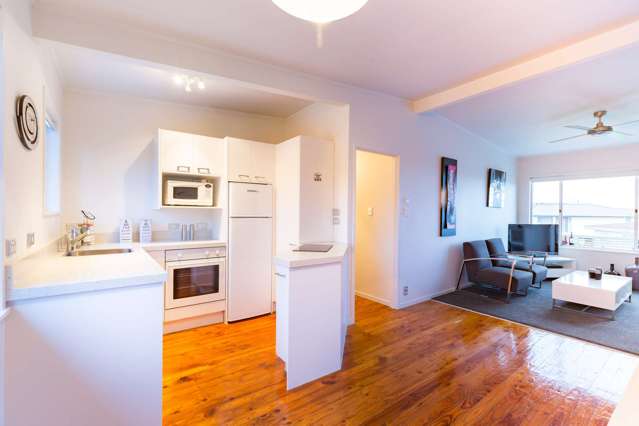 2-63 Selwyn Ave Mission Bay_1