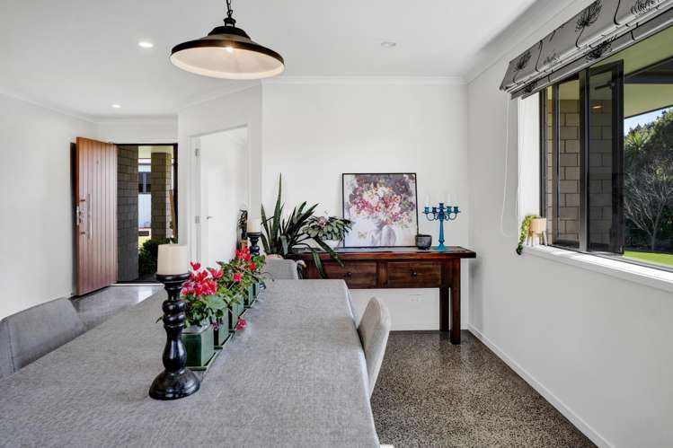 1108c Egmont Road Egmont Village_12