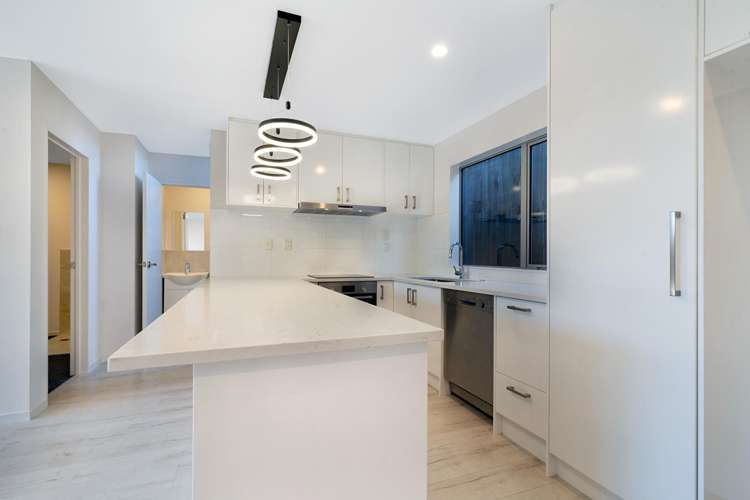 4035C Great North Road Glen Eden_6
