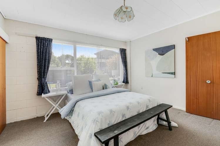 51 Deerness Crescent Algies Bay_8