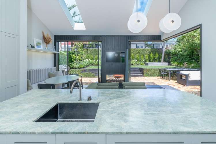 42 First Avenue Kingsland_5