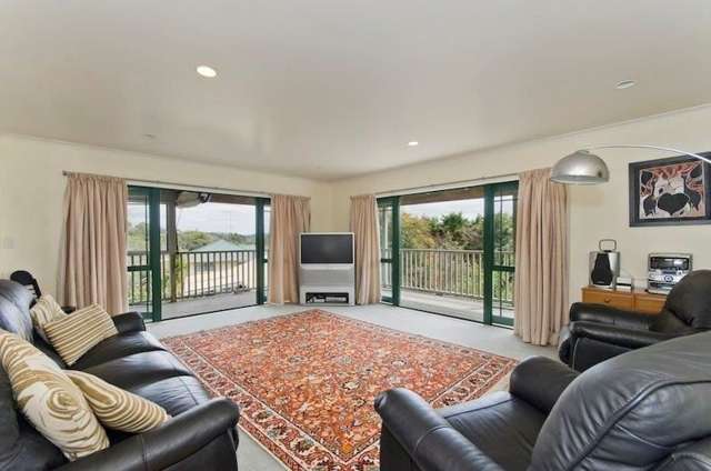 18 Fidelis Avenue Snells Beach_2