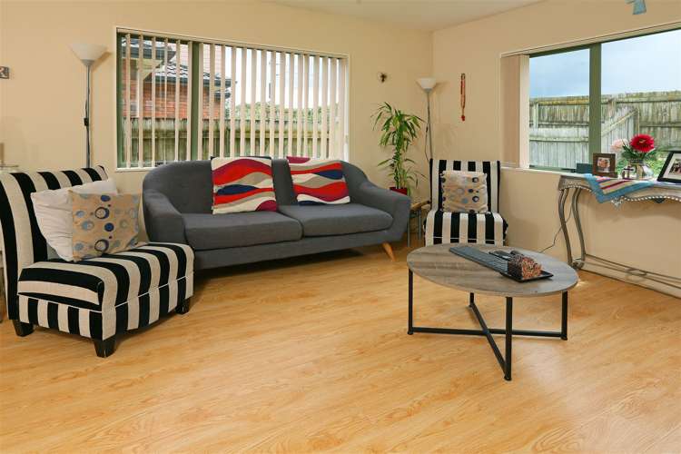 24a Charlenne Close Ranui_2