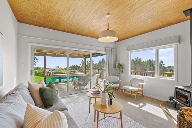 828 Dover Road Okato_24